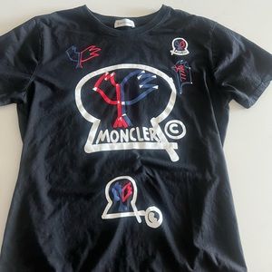 Men’s large moncler t-shirt